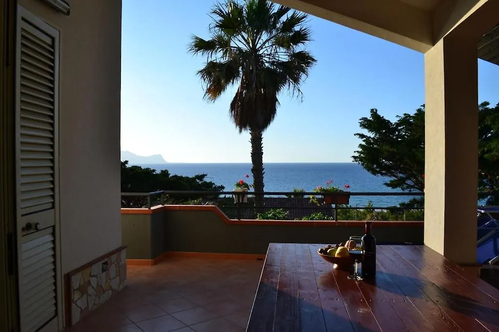 Casa de Férias Maison Bellevue Vila Alcamo Marina