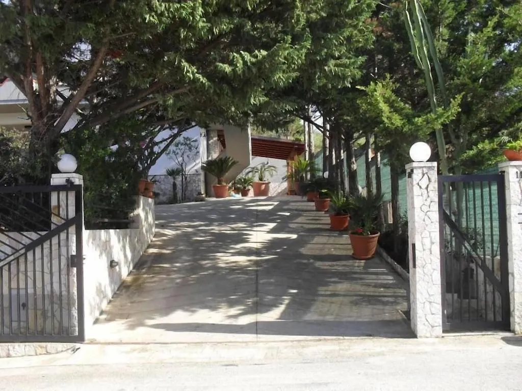 Casa de Férias Maison Bellevue Vila Alcamo Marina